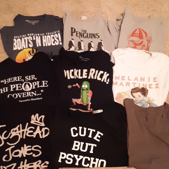 Hot Topic Tops - LOT OF HOT TOPIC TSHIRTS